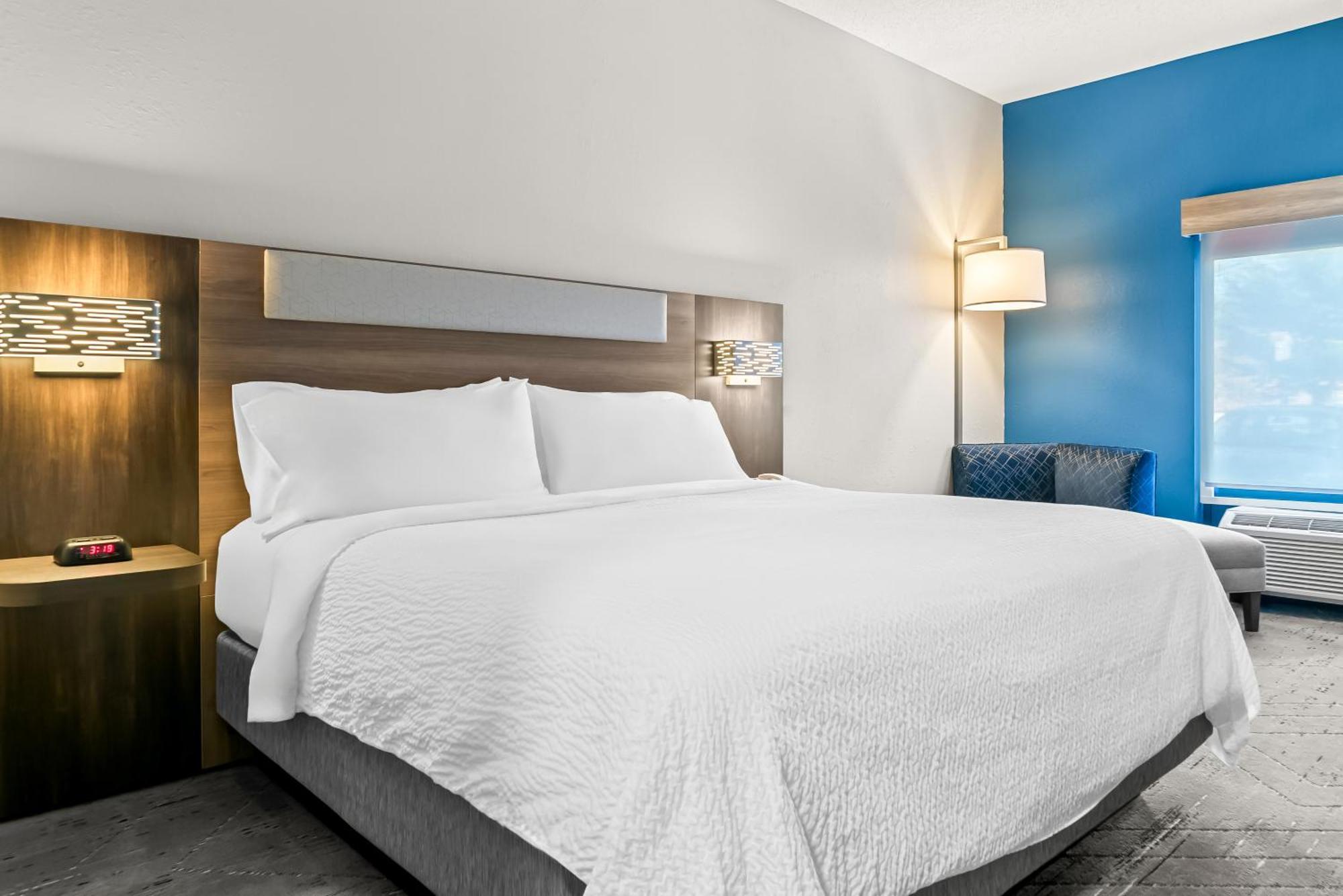Holiday Inn Express & Suites - Detroit North - Roseville By Ihg Kültér fotó