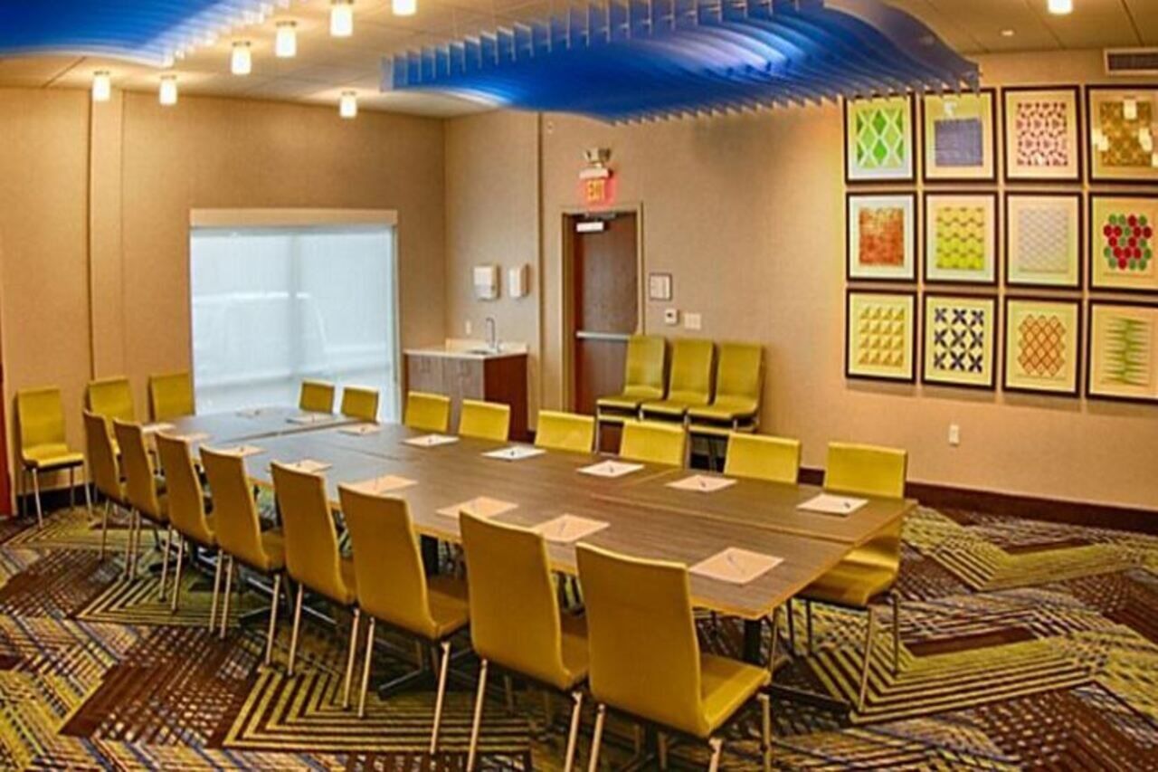Holiday Inn Express & Suites - Detroit North - Roseville By Ihg Kültér fotó